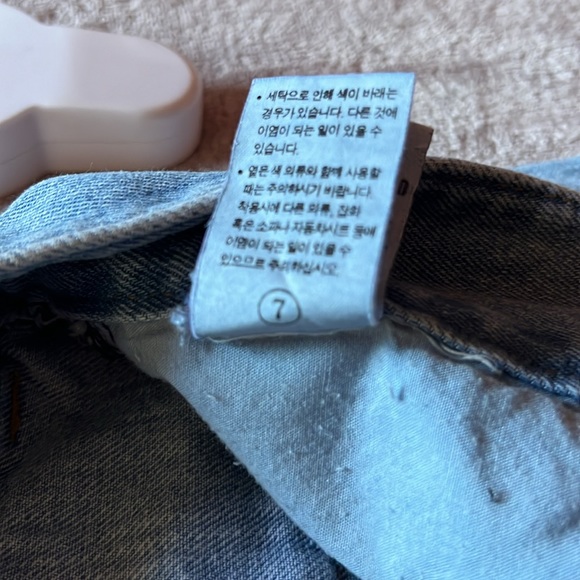 Womens light blue jeans, lightly loved and nice fit - Picture 5 of 6